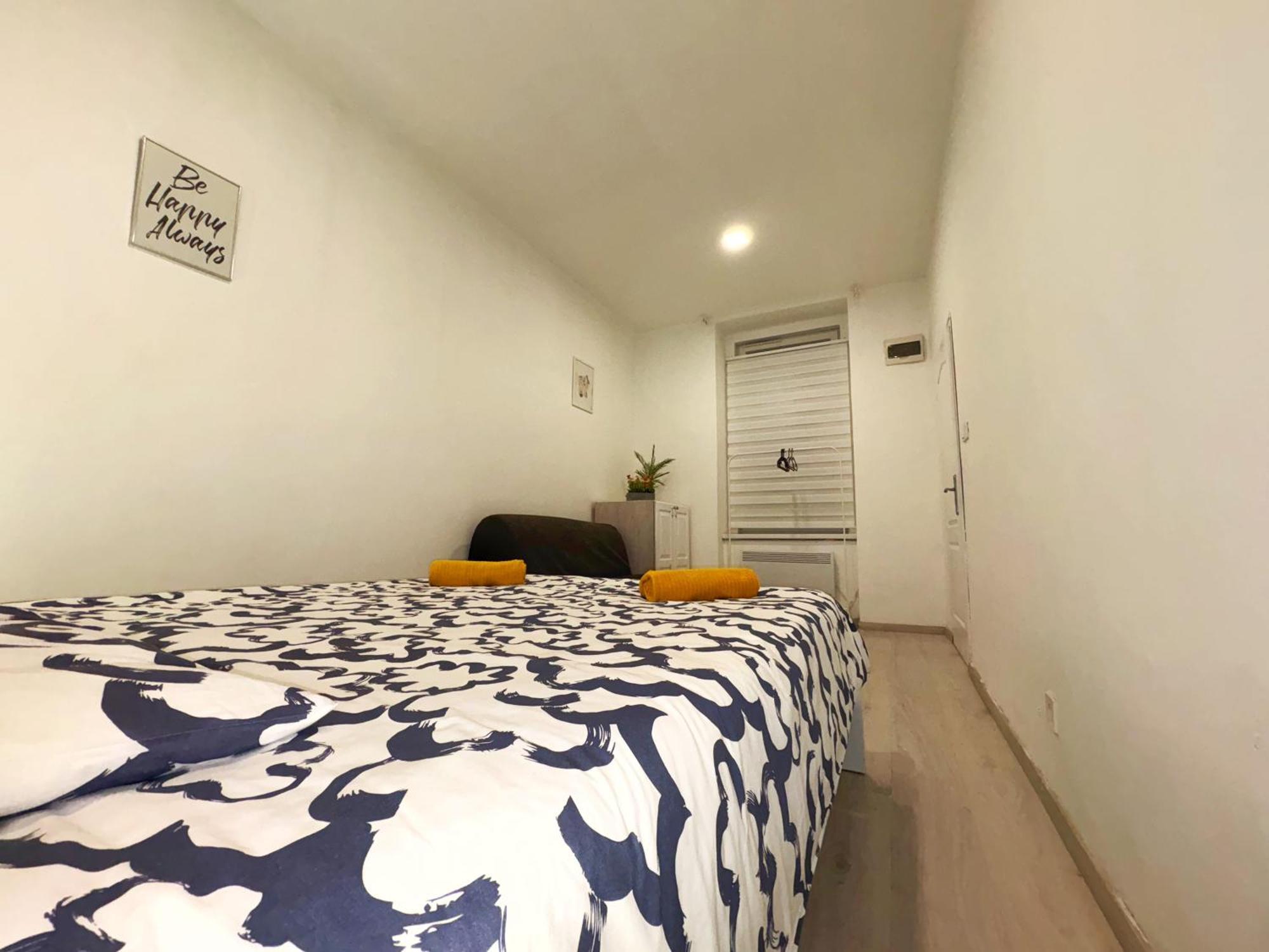 Central Private Apartment-7Pax Budapest Eksteriør billede