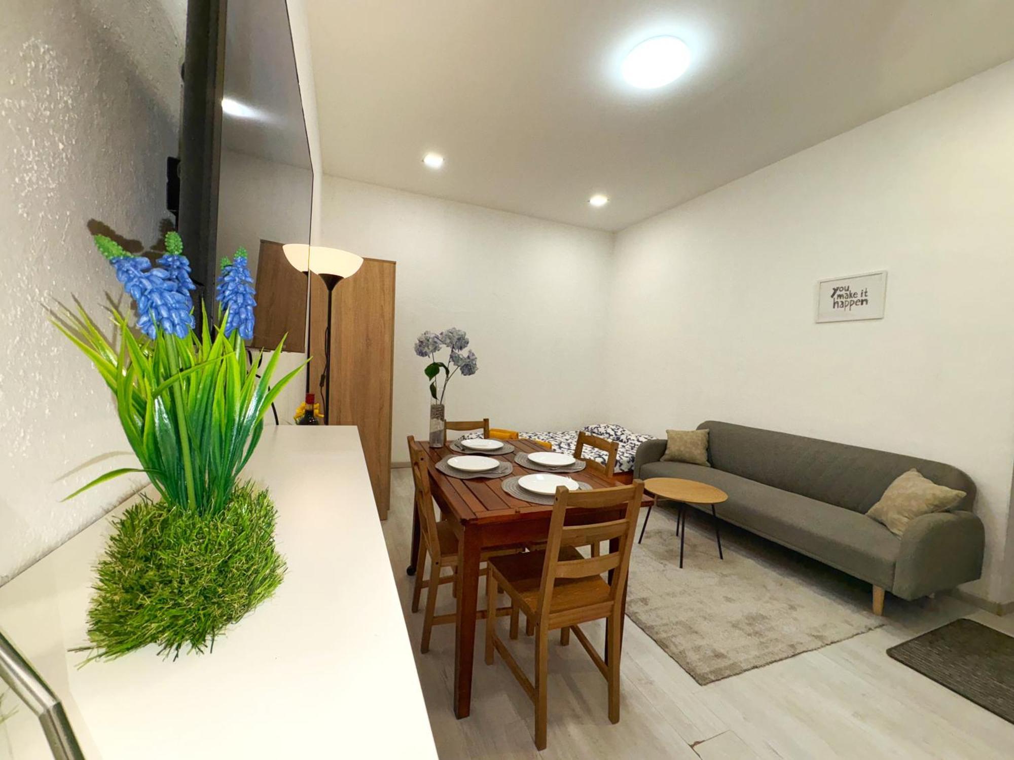 Central Private Apartment-7Pax Budapest Eksteriør billede