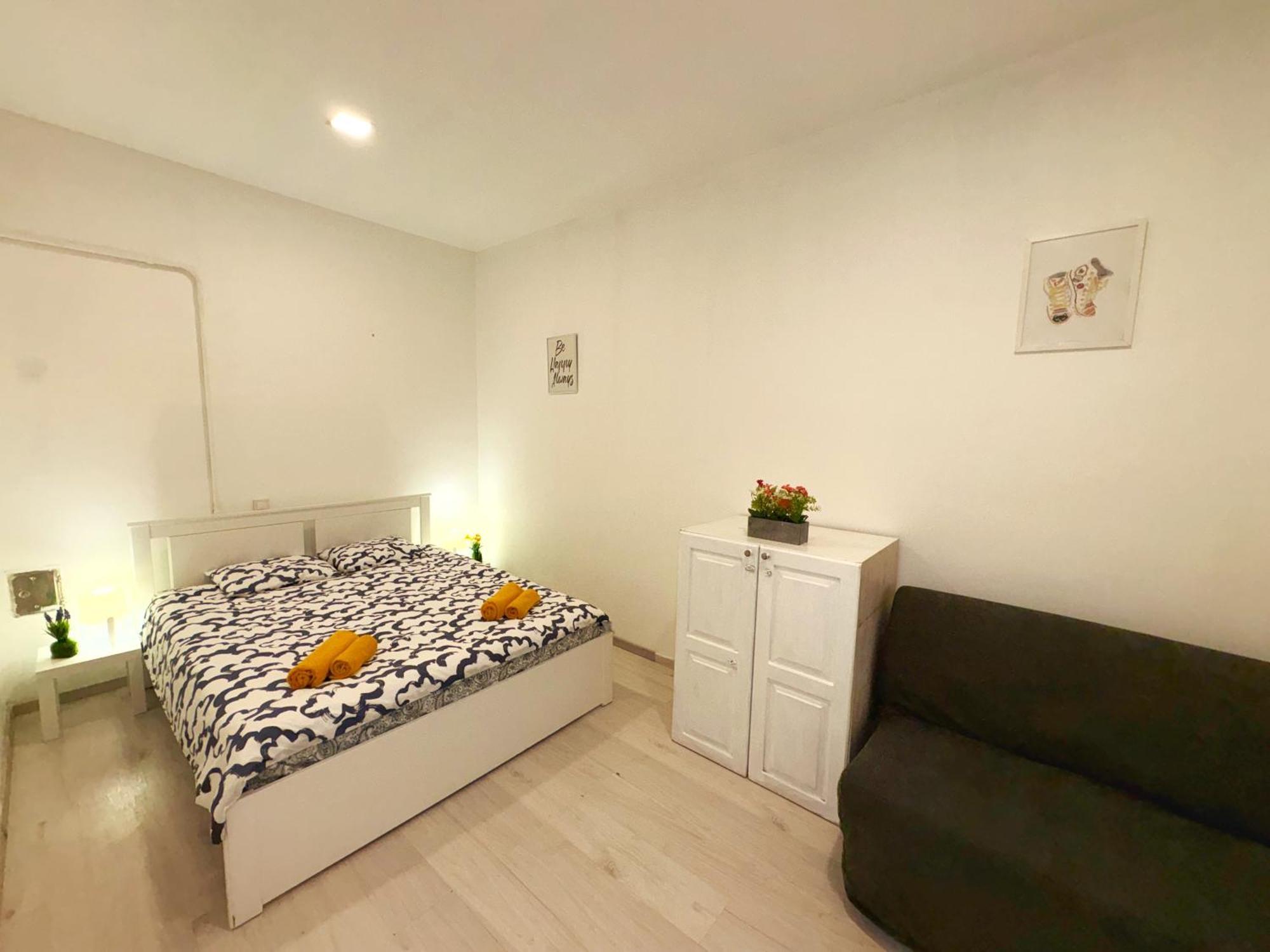 Central Private Apartment-7Pax Budapest Eksteriør billede
