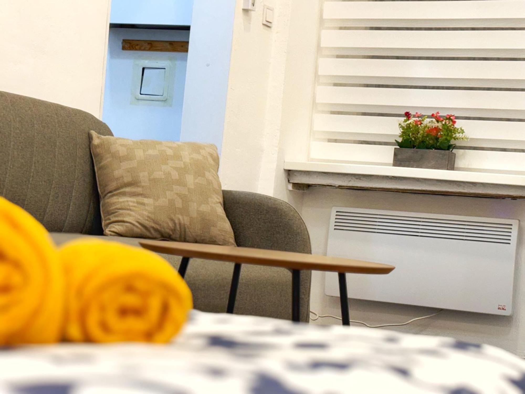 Central Private Apartment-7Pax Budapest Eksteriør billede